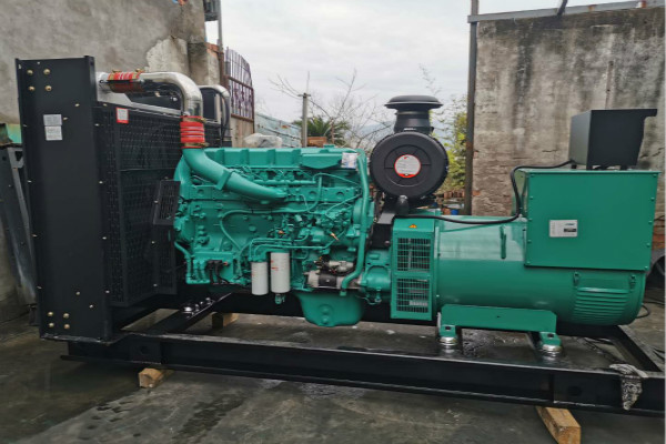展耀機(jī)電告訴你柴油發(fā)電機(jī)組的操作使用